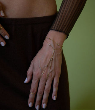 NAiiA Gilda Hand Chain - On Model
