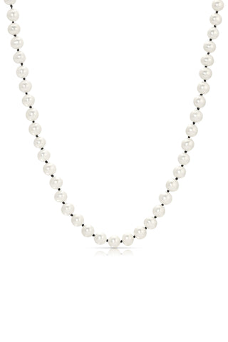 ian pearl necklace product photo