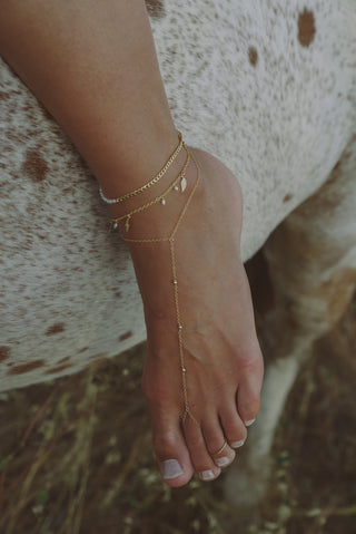 NAiiAMarigoldGoldFootChainonmodel